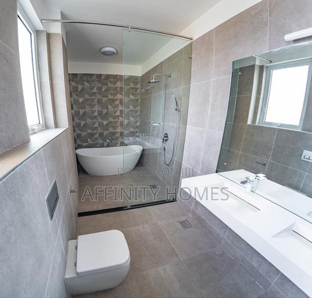 4bdrm Townhouse/Terrace in Kabasiran, Lavington for sale