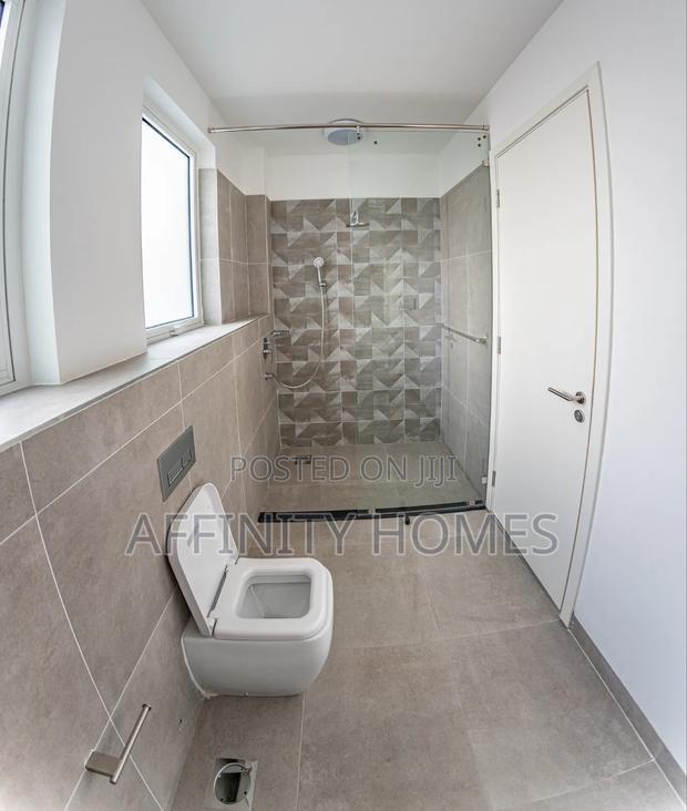 4bdrm Townhouse/Terrace in Kabasiran, Lavington for sale