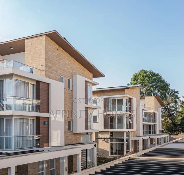4bdrm Townhouse/Terrace in Kabasiran, Lavington for sale