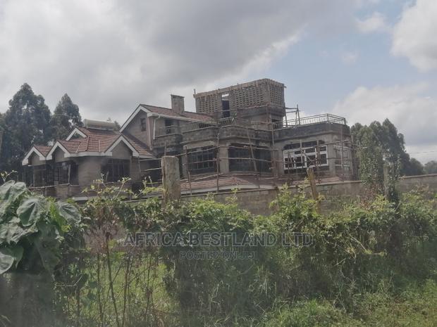 100x100 Ft Plot for Sale in Ondiri