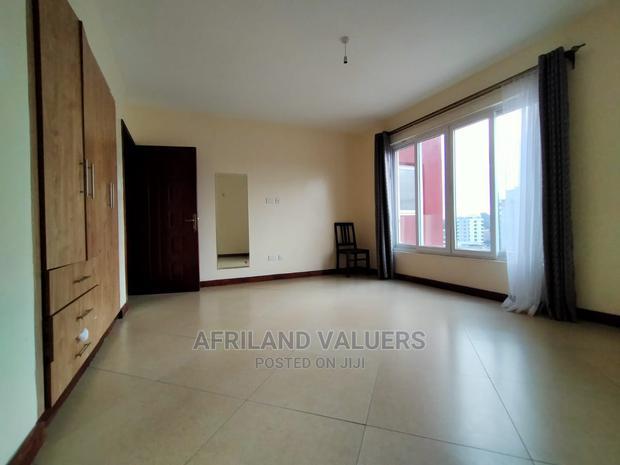 4bdrm Apartment in Parklands Square for Sale