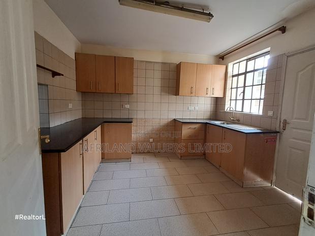 4bdrm Maisonette in Alton Court, Katani for sale