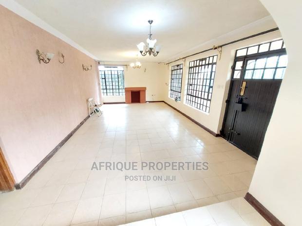 5bdrm Mansion in Membly Estate for sale