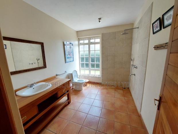 Furnished 5bdrm Mansion in Runda for rent