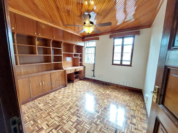 4bdrm Mansion in Runda for rent