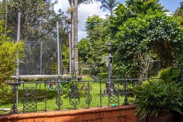 4bdrm Mansion in Kitisuru for sale