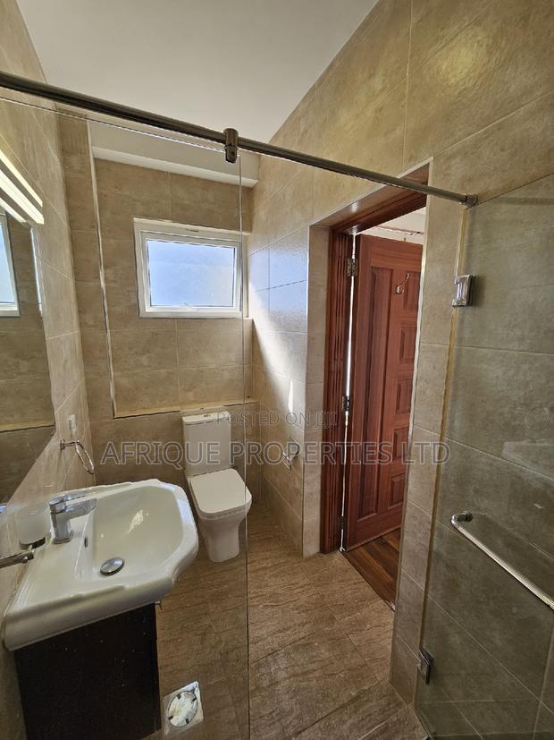 3bdrm Apartment in Parkland, Parklands/Highridge for sale