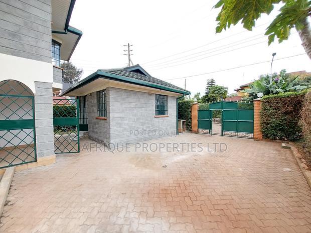 4bdrm Townhouse/Terrace in Muthaiga North for sale