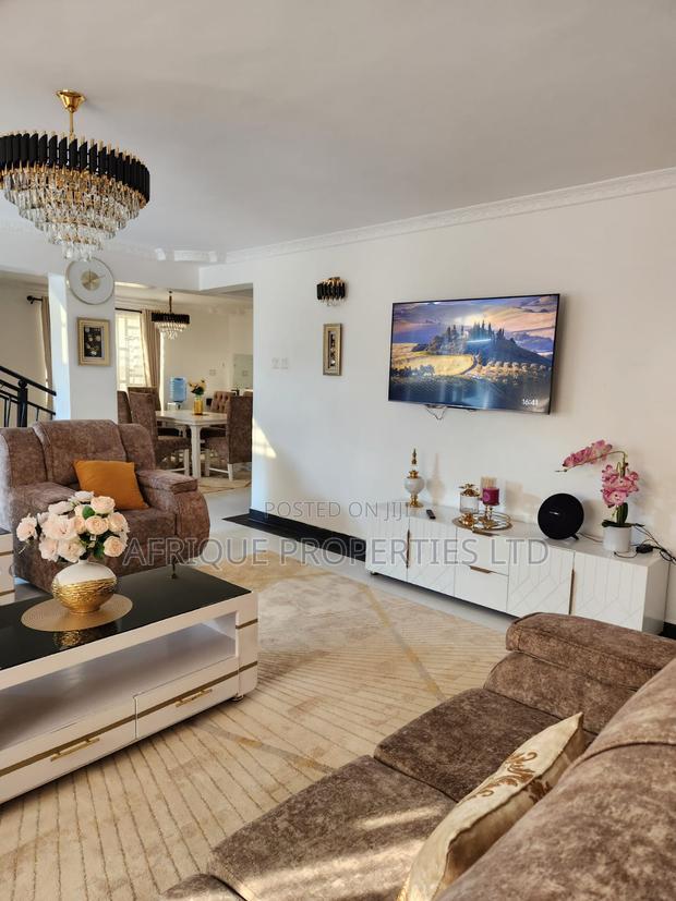 4bdrm Mansion in Mangu for sale