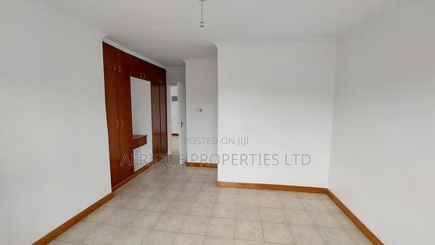 4bdrm Townhouse/Terrace in Muthaiga North for sale