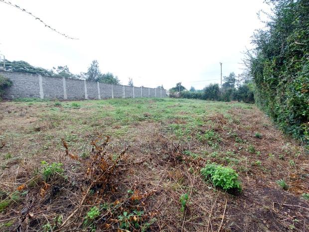 Membly Residential1,4 Plot for Sale