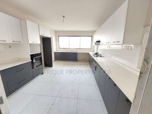 5bdrm Duplex in Parkland, Parklands/Highridge for rent