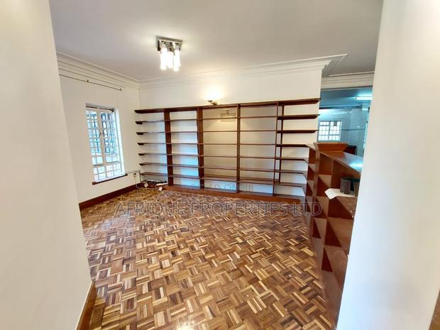 5bdrm Mansion in Runda for rent