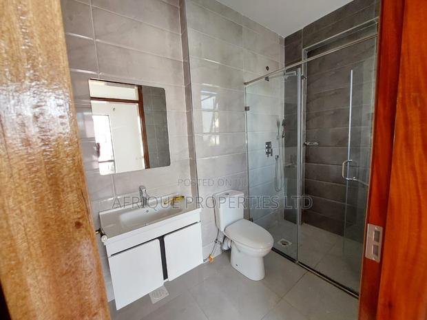 4bdrm Mansion in Runda for rent
