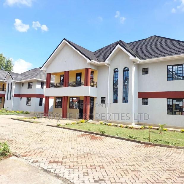5bdrm Mansion in Garden Estate, Thome for rent