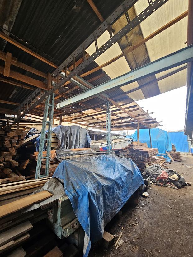 Prime Godown for Sale in Industrial Area