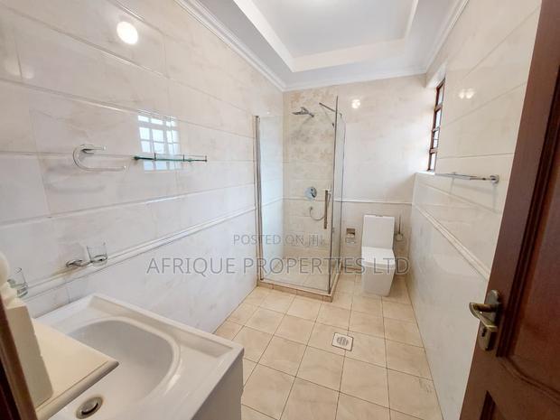 4bdrm Mansion in Runda for sale