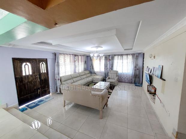 4bdrm Mansion in Naivasha for sale