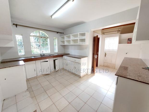 5bdrm Mansion in Kitisuru for rent
