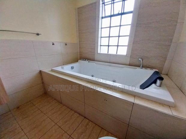4bdrm Mansion in Kitisuru for rent