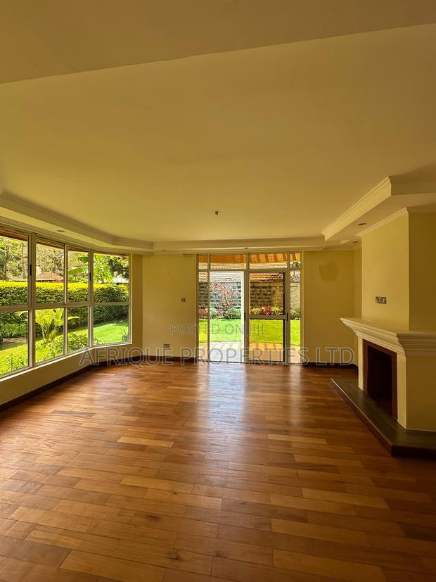 5bdrm Mansion in Lavington for sale