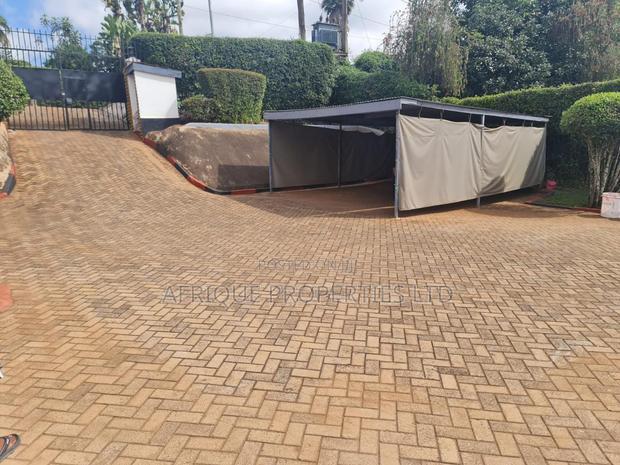4bdrm Bungalow in Loresho for sale