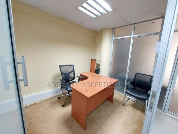 Parkland Spacious Fully Furnished Office to Let