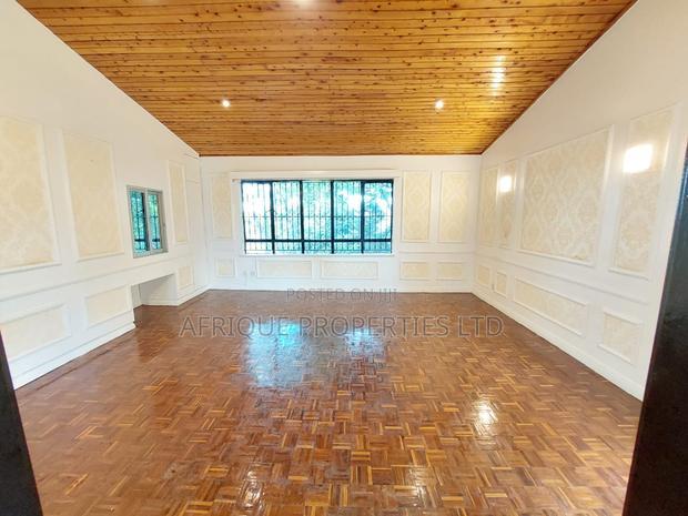5bdrm Mansion in Runda for rent