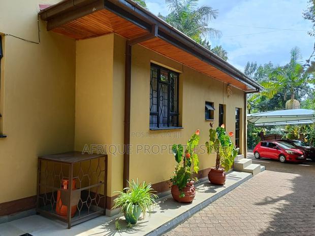 Furnished 2bdrm Bungalow in Runda for rent