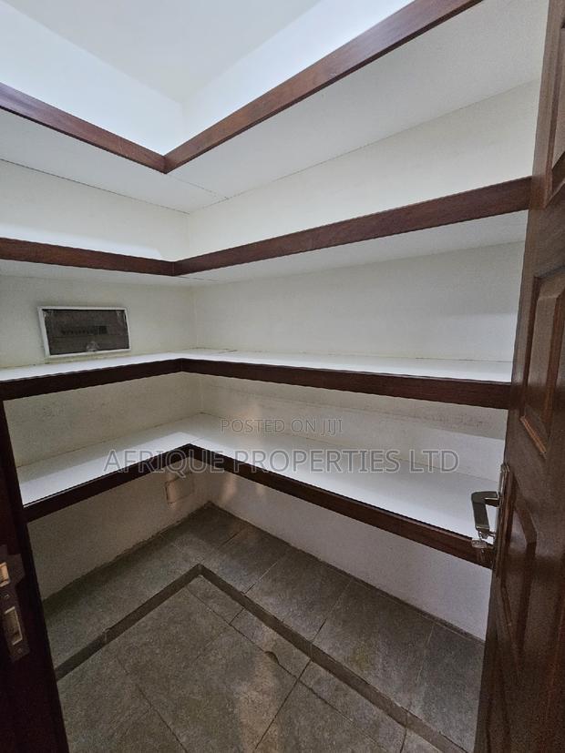 3bdrm Apartment in Parkland, Parklands/Highridge for sale