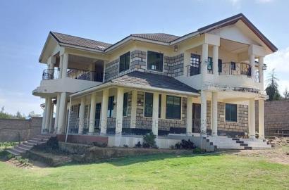 4bdrm Mansion in Naivasha for sale