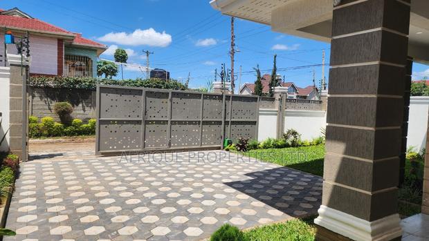 4bdrm Mansion in Membley for sale