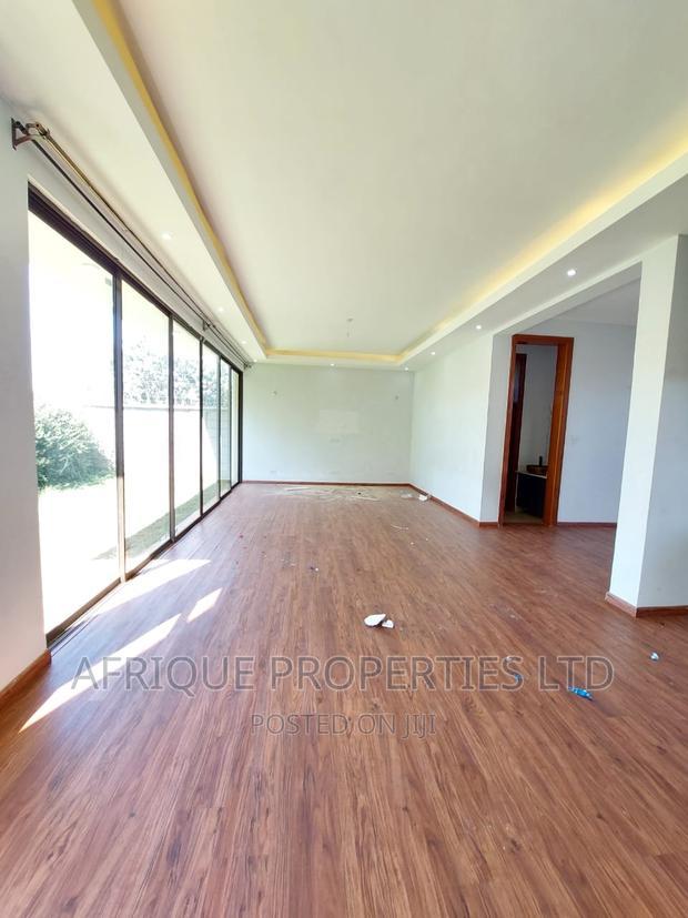 5bdrm Mansion in Membley for rent