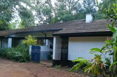 4bdrm Bungalow in Loresho Crescent for rent