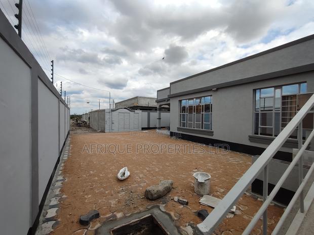 3bdrm Bungalow in Juja Farm for sale