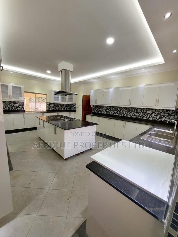 5bdrm Mansion in Runda for rent
