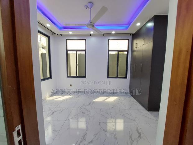 3bdrm Mansion in Mtwapa for sale