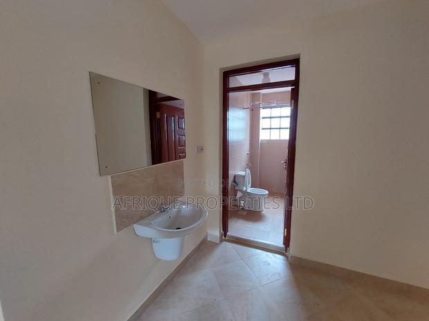 Mini Flat in Thome for rent