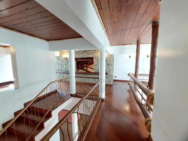 6bdrm Mansion in Runda for rent