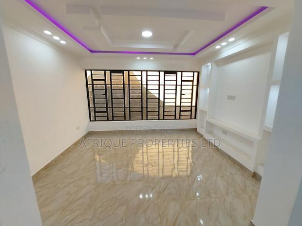4bdrm Mansion in Membley for sale