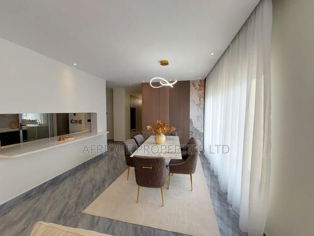 4bdrm Apartment in Parkland, Parklands/Highridge for sale