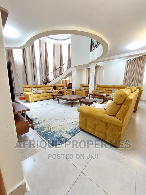 6bdrm Mansion in Kitisuru for sale