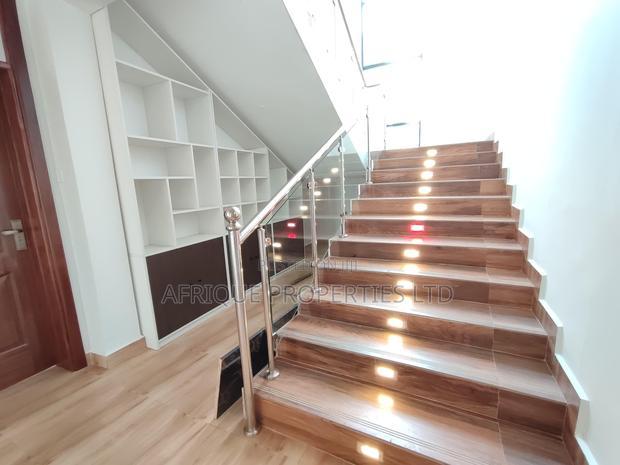 4bdrm Mansion in Kinjani Ridge Estate, Ruiru for sale