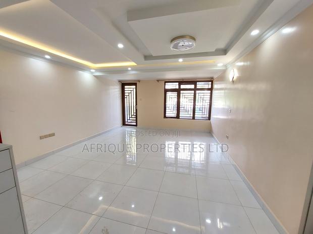 5bdrm Mansion in Thome for rent
