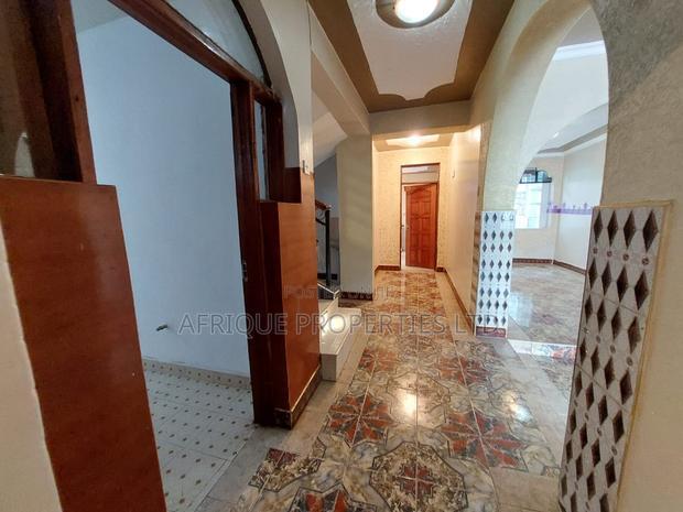 4bdrm Mansion in Safari Park, Thome for rent