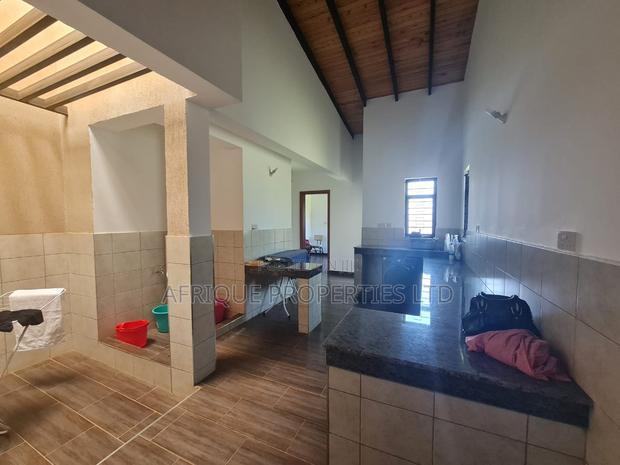 4bdrm Mansion in Runda for sale