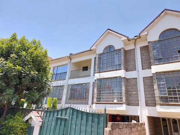 5bdrm Mansion in South B for sale