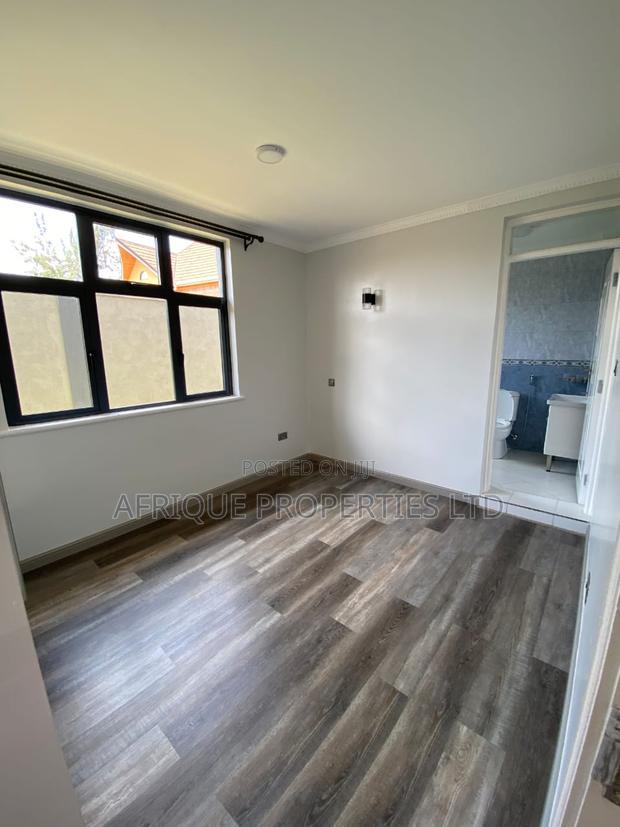 4bdrm Townhouse / Terrace in Muthaiga for rent