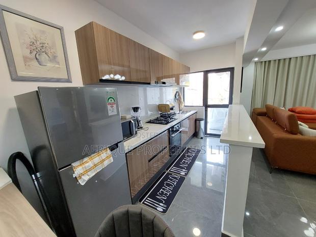Furnished 2bdrm Apartment in Riverside for rent