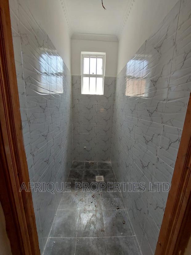 5bdrm Mansion in Membley for sale